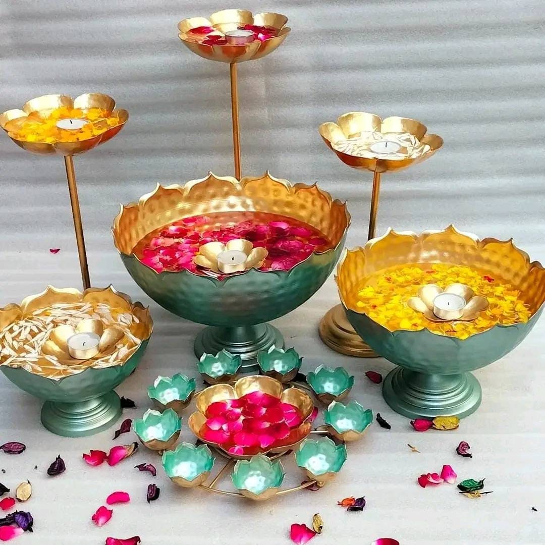 Taj urli set with bowl/Urli with base-candle holder-Votive-RANGOLI/Lotus urli Bowl/Event/wedding/Diwali/Christmas decoration -10 pc set