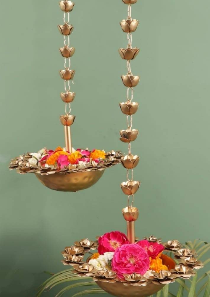 Iron hanging Urli rose/ Rangoli designs/Urli with bowl/Janmashtami/ganpati festival/CHRISTMAS GIFT diwali/wedding Decor-2 pc set