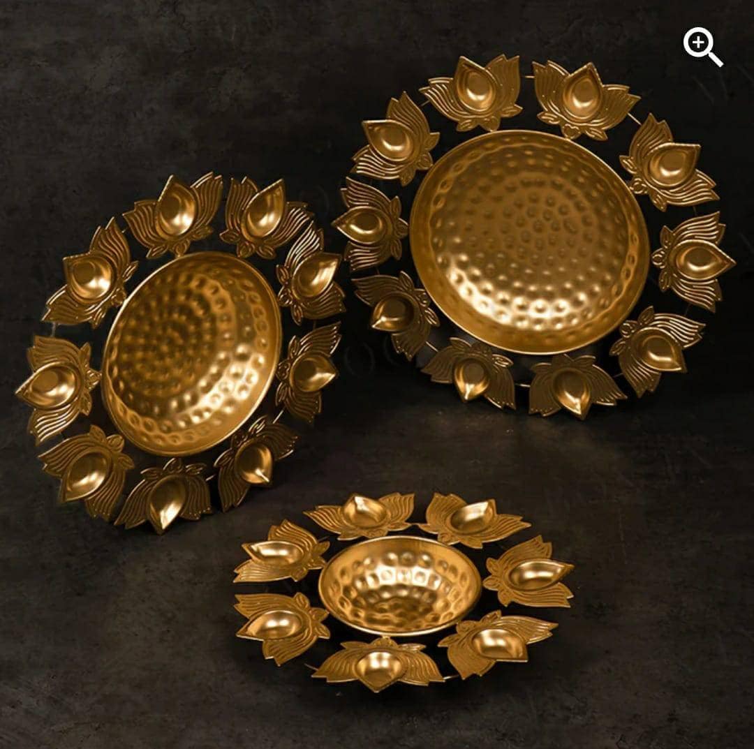 Elegant lotus diya Urli/Urli set/Urli with bowl/Uruli/Urali/tea light holder/Candle holder/CHRISTMAS/DIWALI/GIFT/wedding Home Decor 3 Pc ser