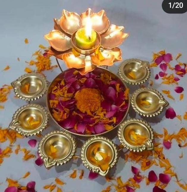 2 pc set Lotus urli candle stand/ diya holder/Candle Festive Decor urli bowl / urli with stand -Event/wedding/Diwali/Christmas decoration