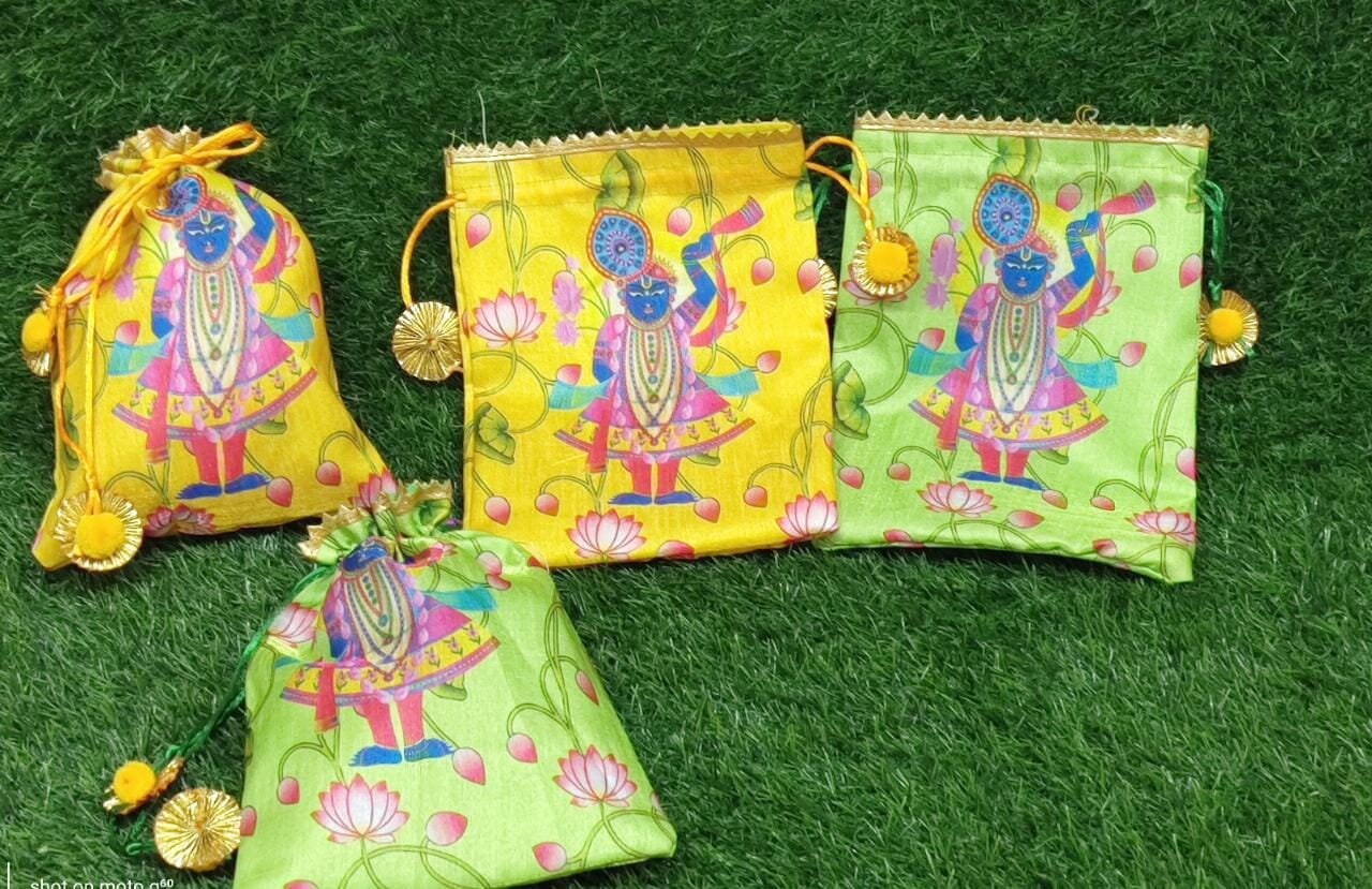 Lot of 100 Indian handmade women Pichwai print Potli bags/purse/drawstring bags/party/mehendi/wedding handbags favours/giveaways/Return gift