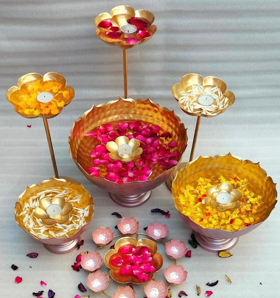 Iron Taj Urli/Urali/Iron urli with bowl/urli with stand/Uruli set/Christmas/Pooja/wedding Gift/CHRISTMAS/DIWALI GIFT/Home Decoration 9pc