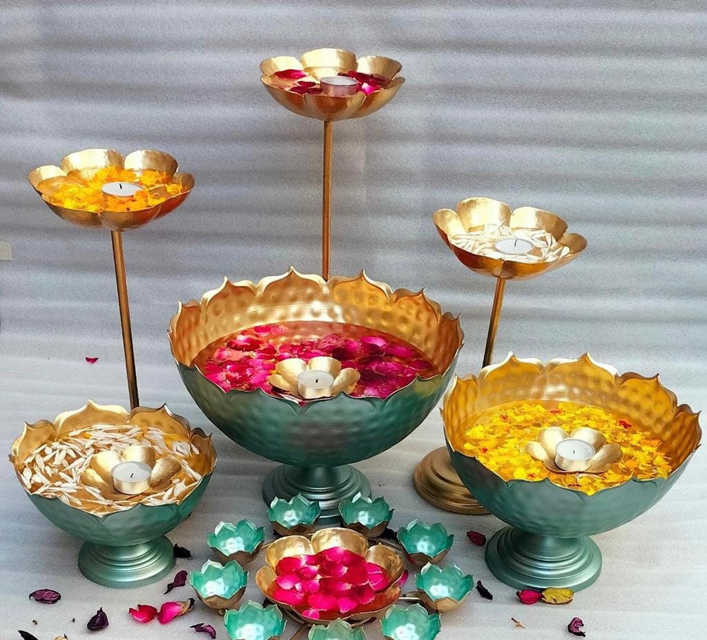 Iron Taj Urli/Urali/Iron urli with bowl/urli with stand/Uruli set/Christmas/Pooja/wedding Gift/CHRISTMAS/DIWALI GIFT/Home Decoration 9pc