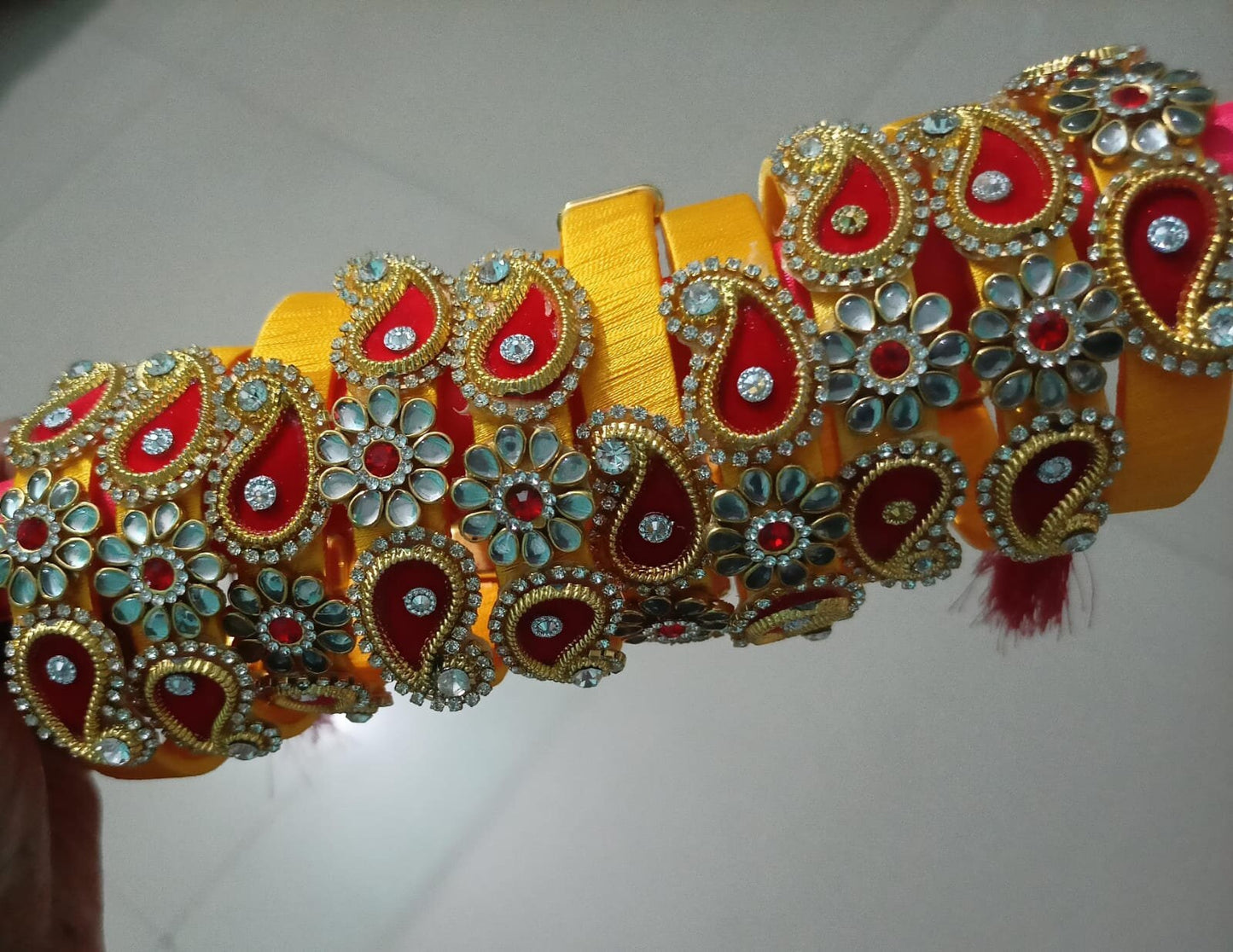 100 pcs kundan bangles Women Bracelet/Sangeet Mehndi Indian Wedding bangles Mehendi/Wedding favours/give Away Bridal/Bridesmaid/Haldi/Gift